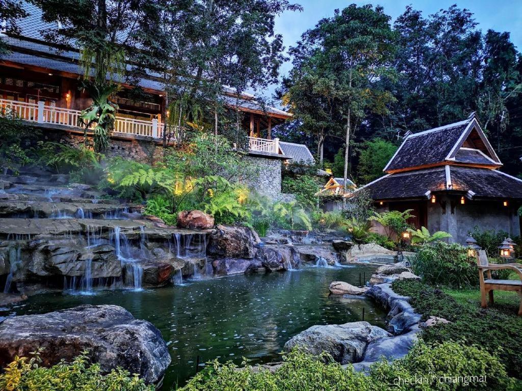 Ruean Racha Chiang Mai Exterior foto