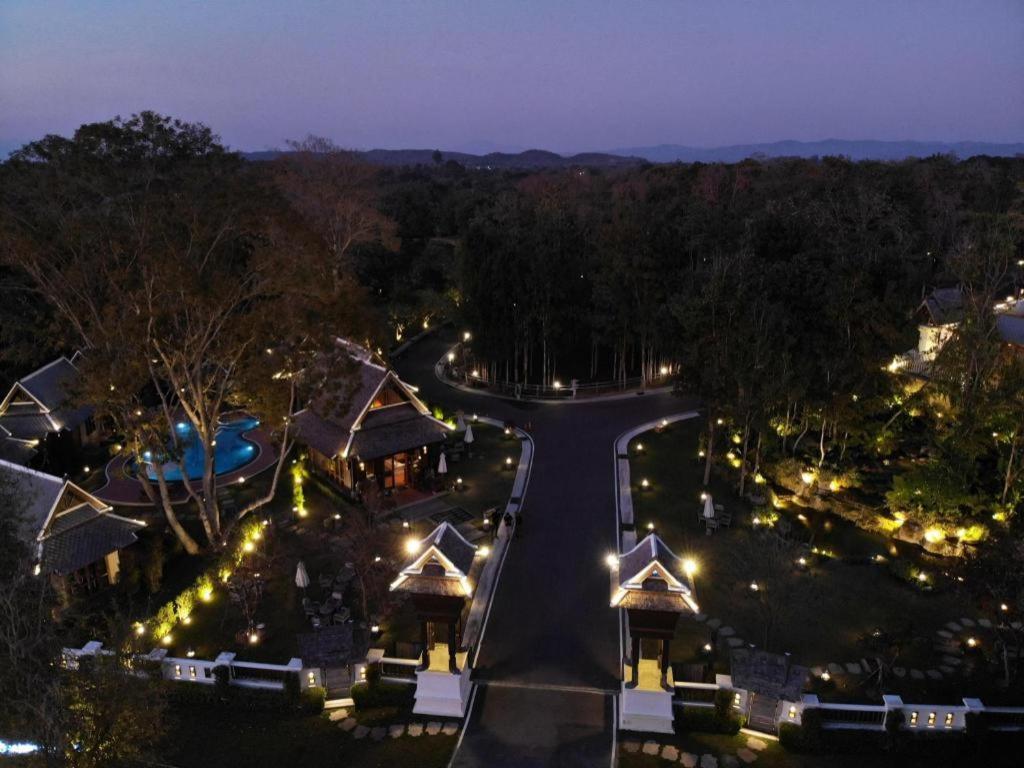 Ruean Racha Chiang Mai Exterior foto