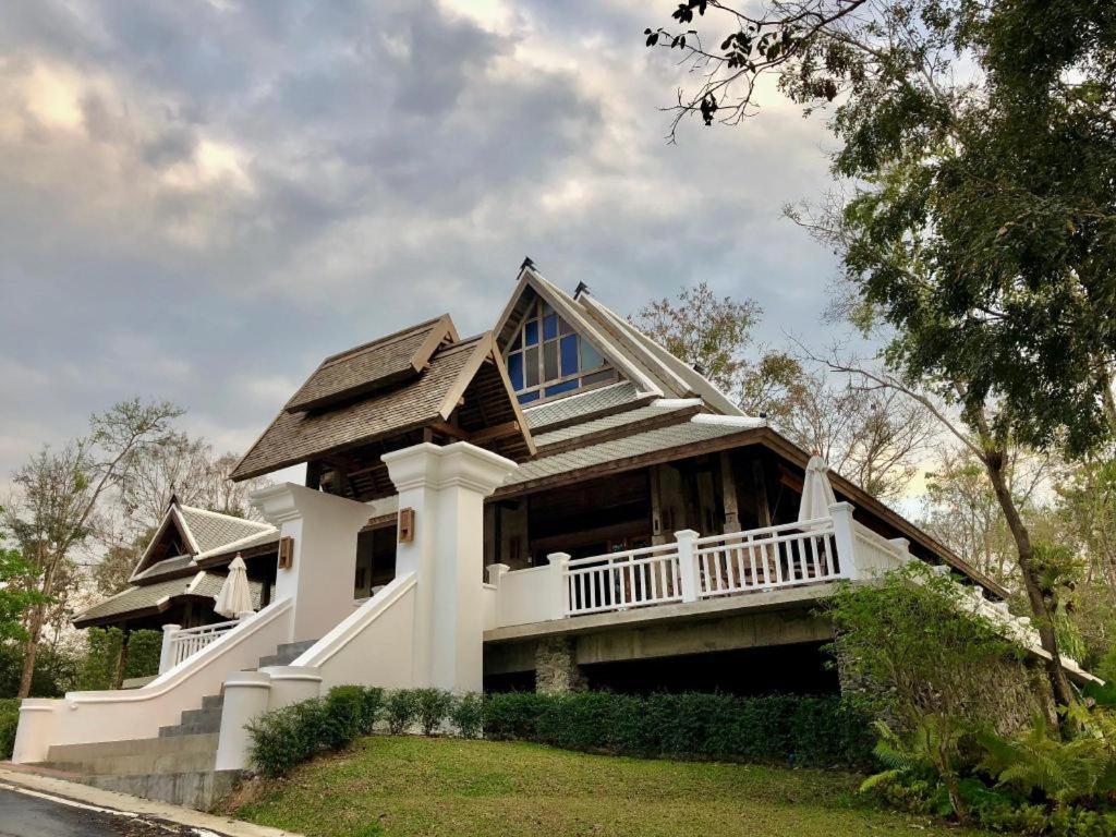 Ruean Racha Chiang Mai Exterior foto