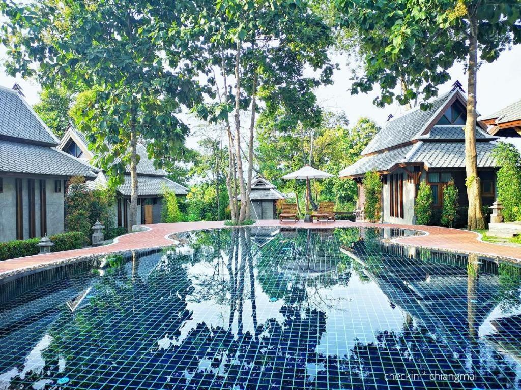 Ruean Racha Chiang Mai Exterior foto