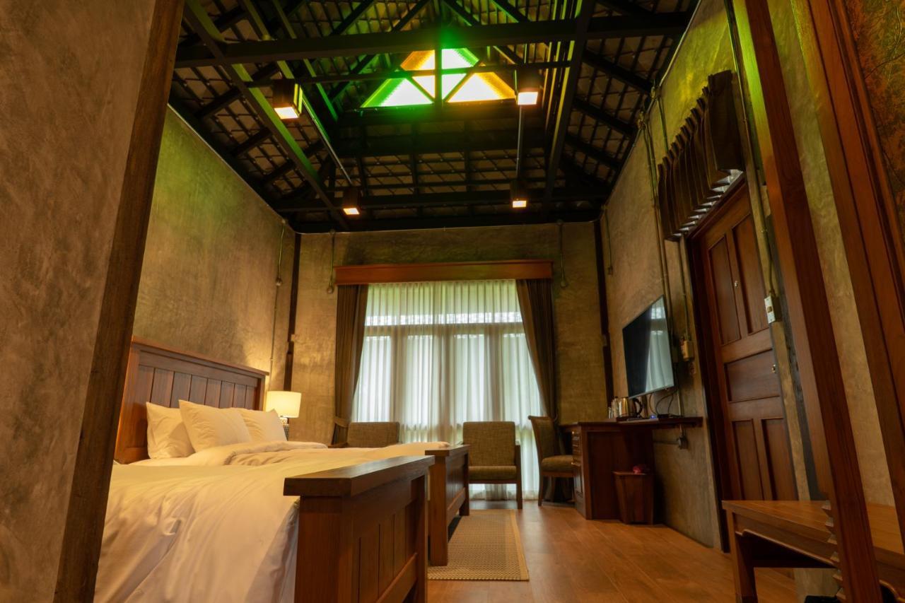 Ruean Racha Chiang Mai Exterior foto