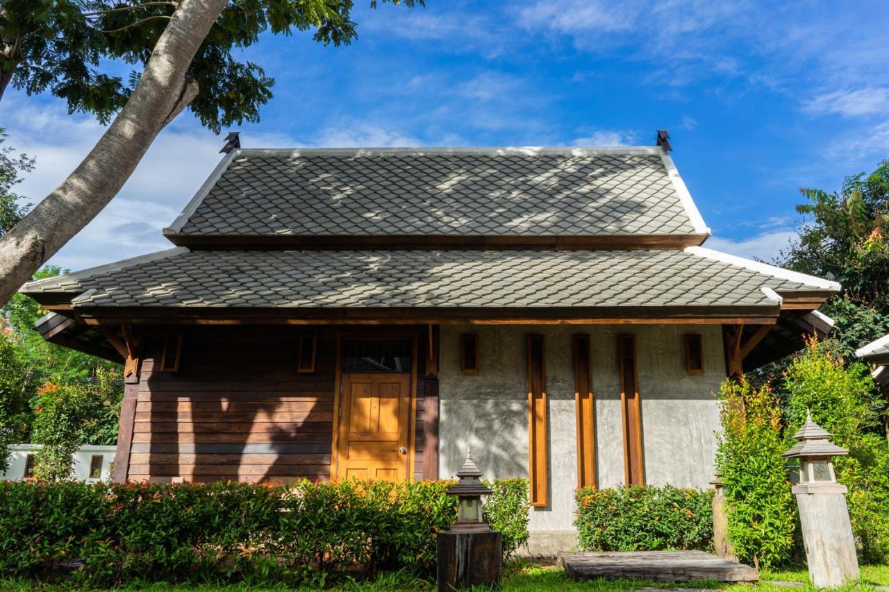 Ruean Racha Chiang Mai Exterior foto