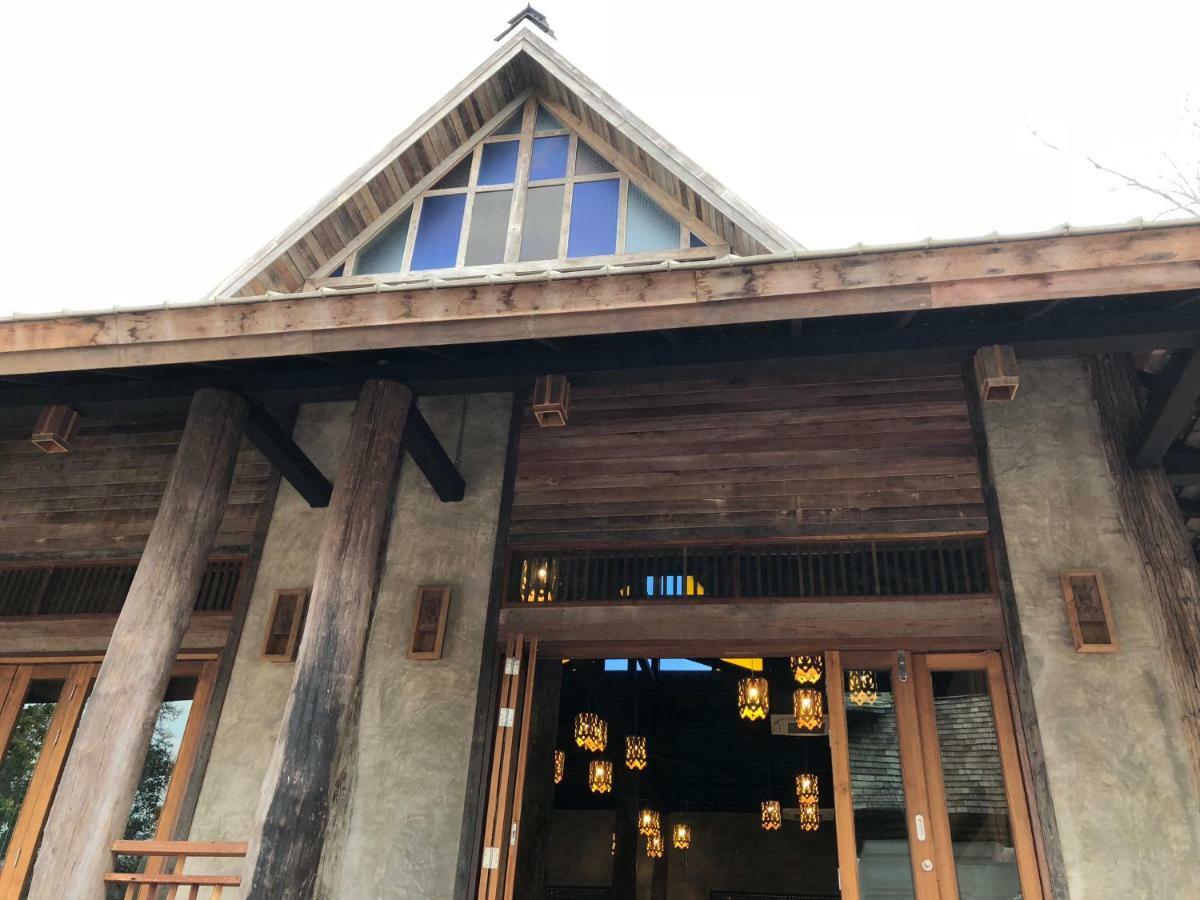 Ruean Racha Chiang Mai Exterior foto