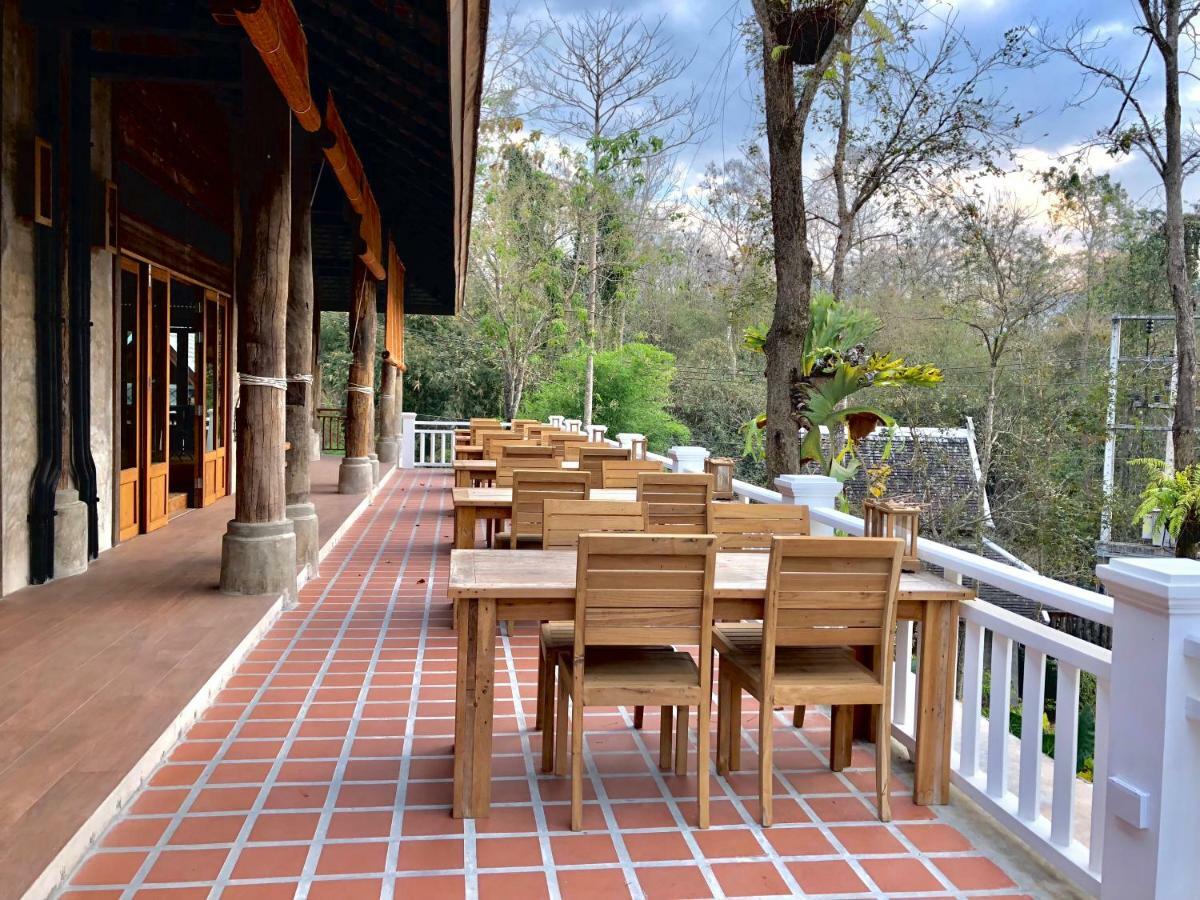 Ruean Racha Chiang Mai Exterior foto