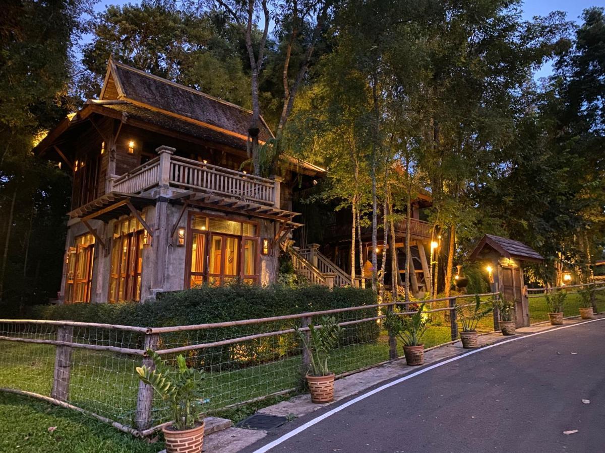 Ruean Racha Chiang Mai Exterior foto